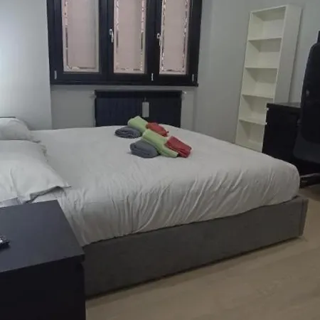 Romano Guest House Daire Roma